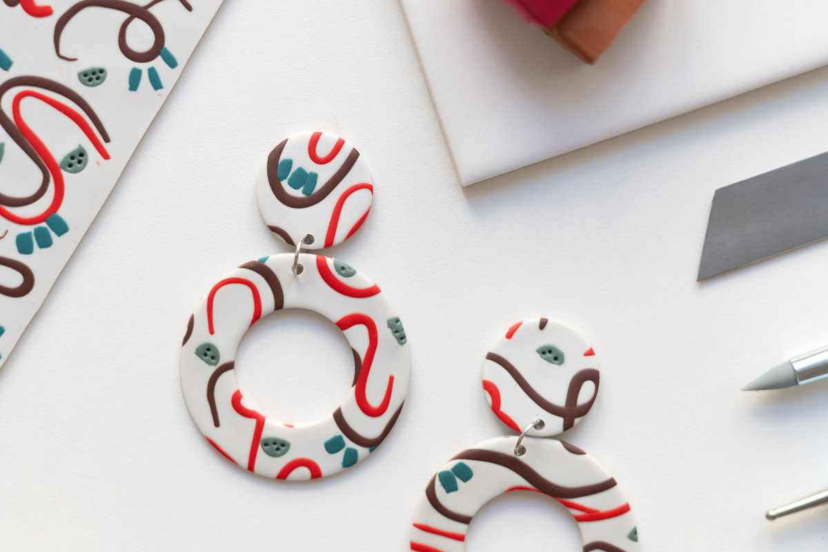 Ohrringe Selbermachen Polymer-Workshop in Wien by Nikah Costa | Ocker Studio