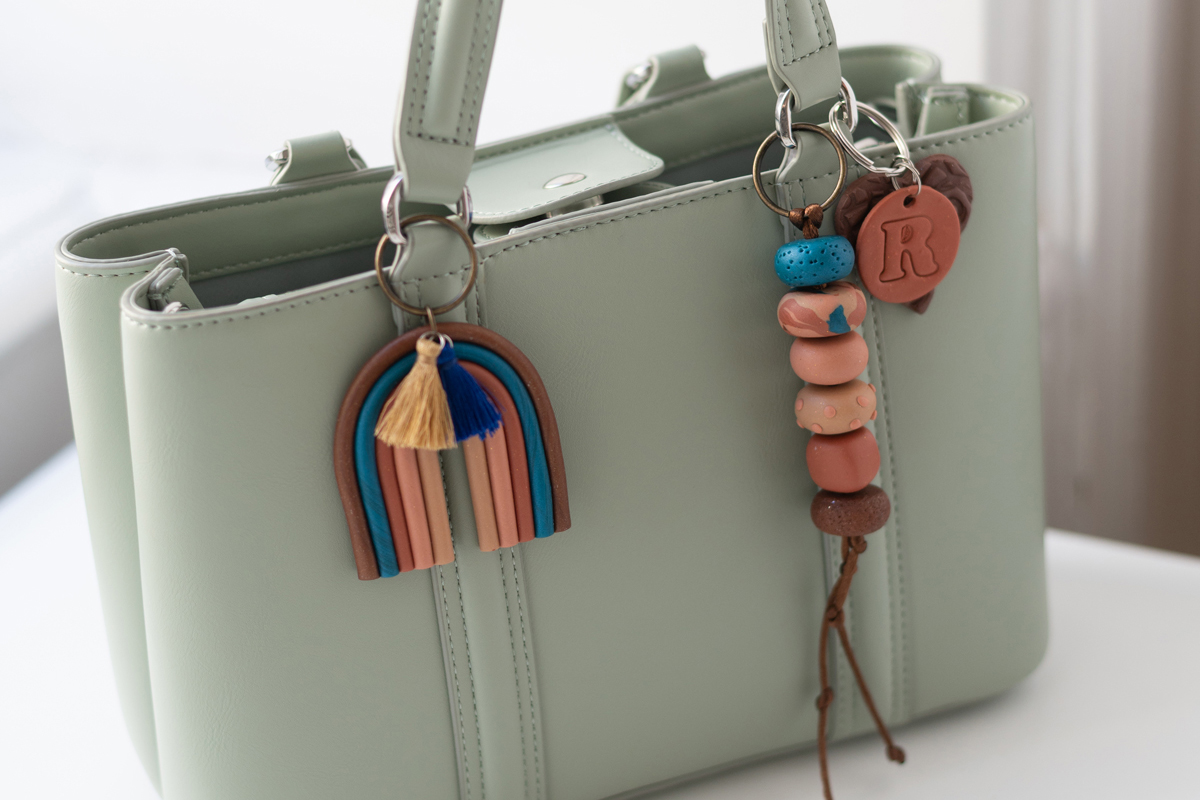 Taschenanhänger selbermachen: DIY-Workshop von Nikah Costa | Ocker Studio